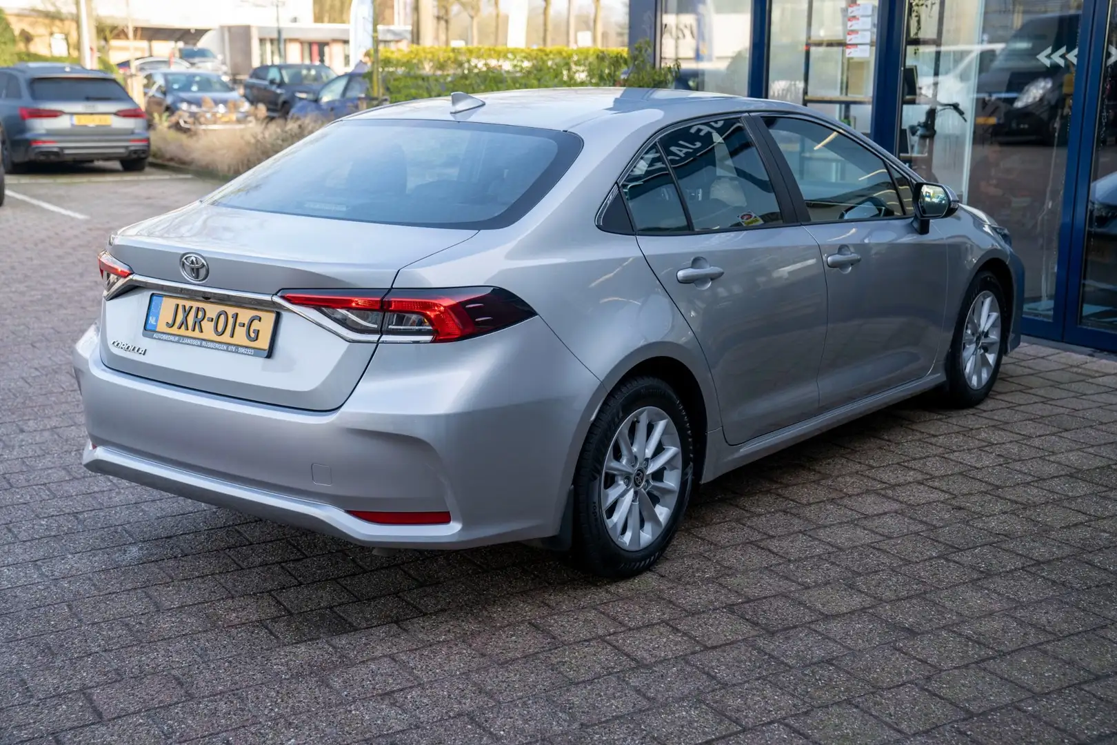 Toyota Corolla 1.5 Active|Prijs rijklaar incl 12 mnd garantie|Cli Grau - 2