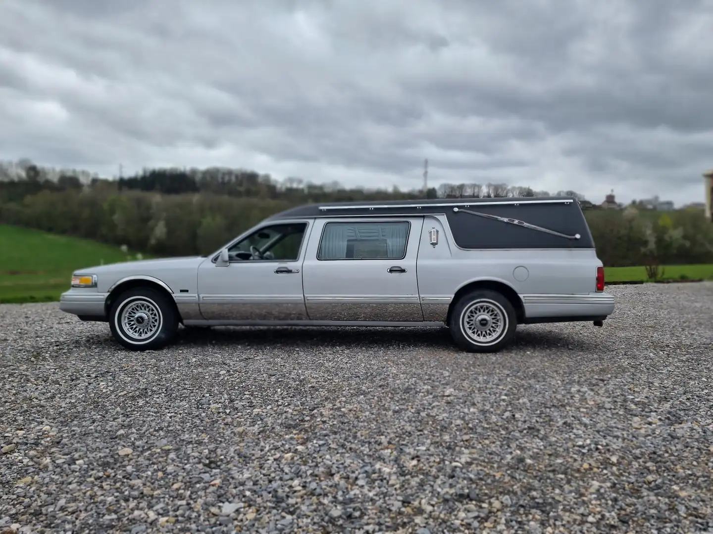 Lincoln Town Car 4.6i V8 * CORBILLARD *  60.000KM Argent - 2