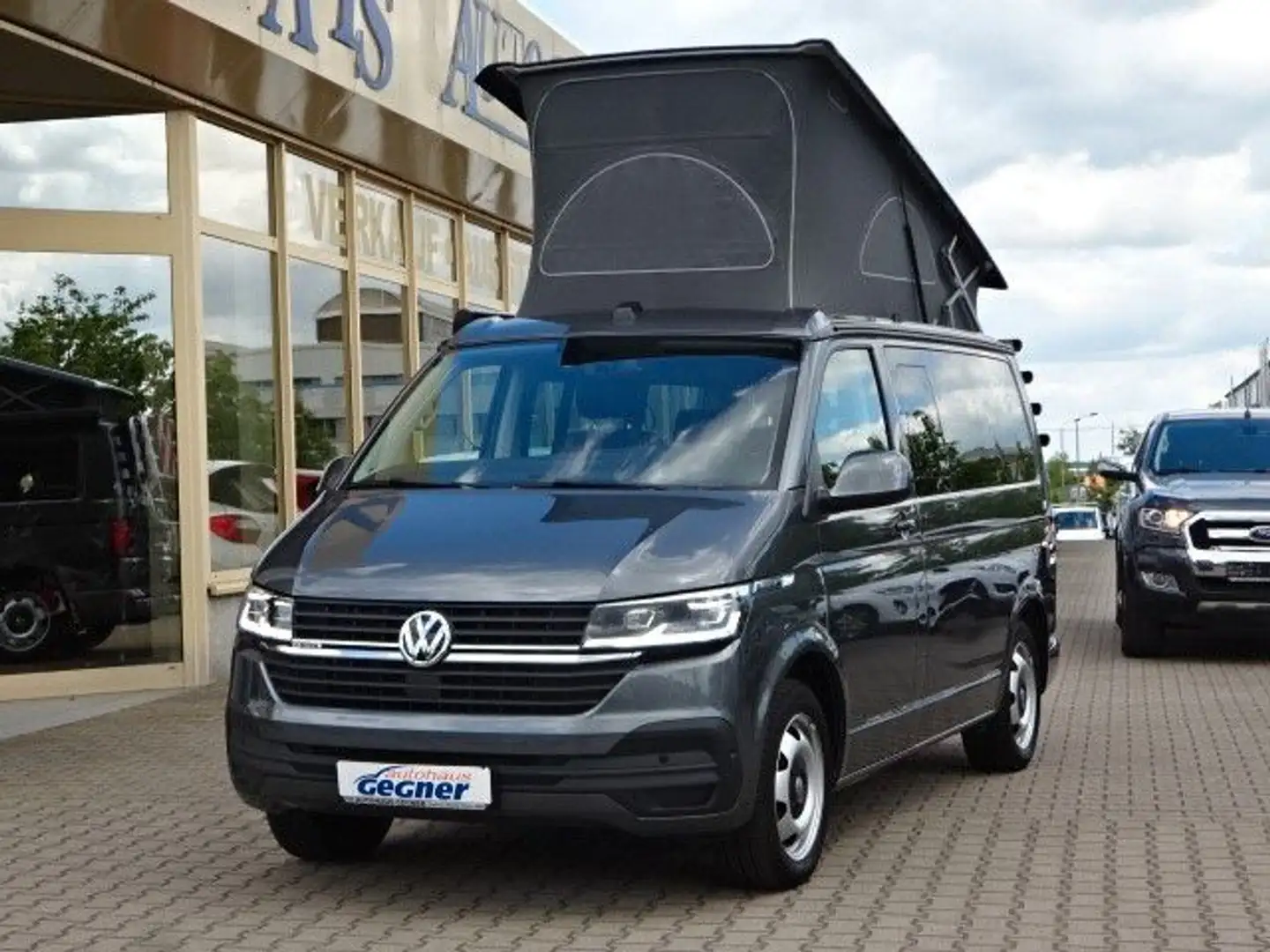 Volkswagen T6 California T6.1 150PS DSG California Beach 4Motion Camper Grau - 2