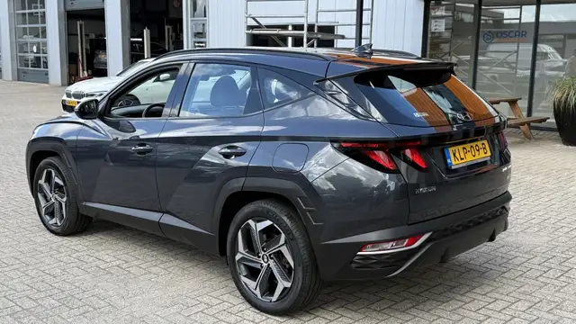 Hyundai Tucson view 3