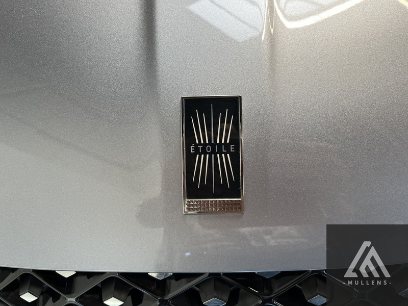 DS Automobiles DS 3 Hybrid 145 Automatic Etoile — photo 3