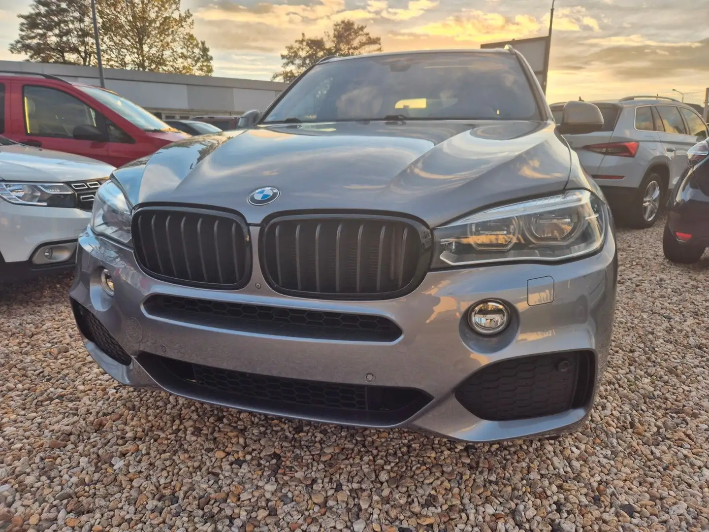 BMW X5 Baureihe X5 xDrive 40 d Grau - 2
