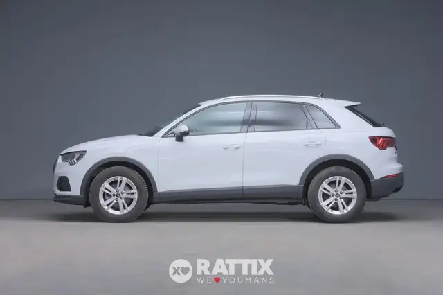 Audi Q3 view 2