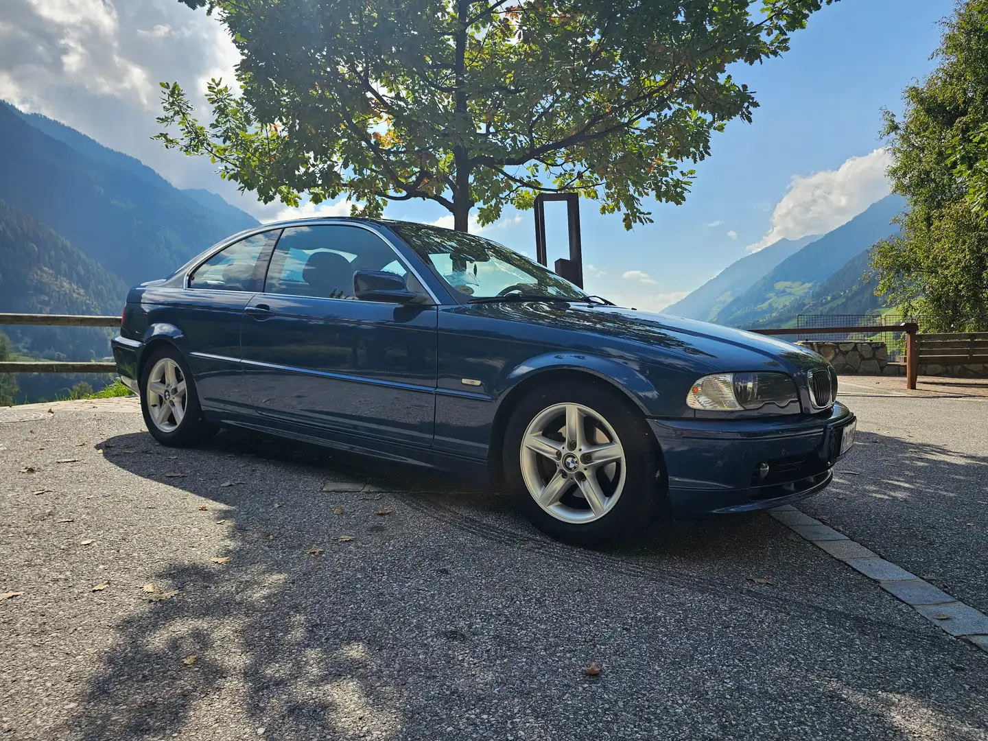 BMW 320 320ci Coupe Attiva Blau - 1