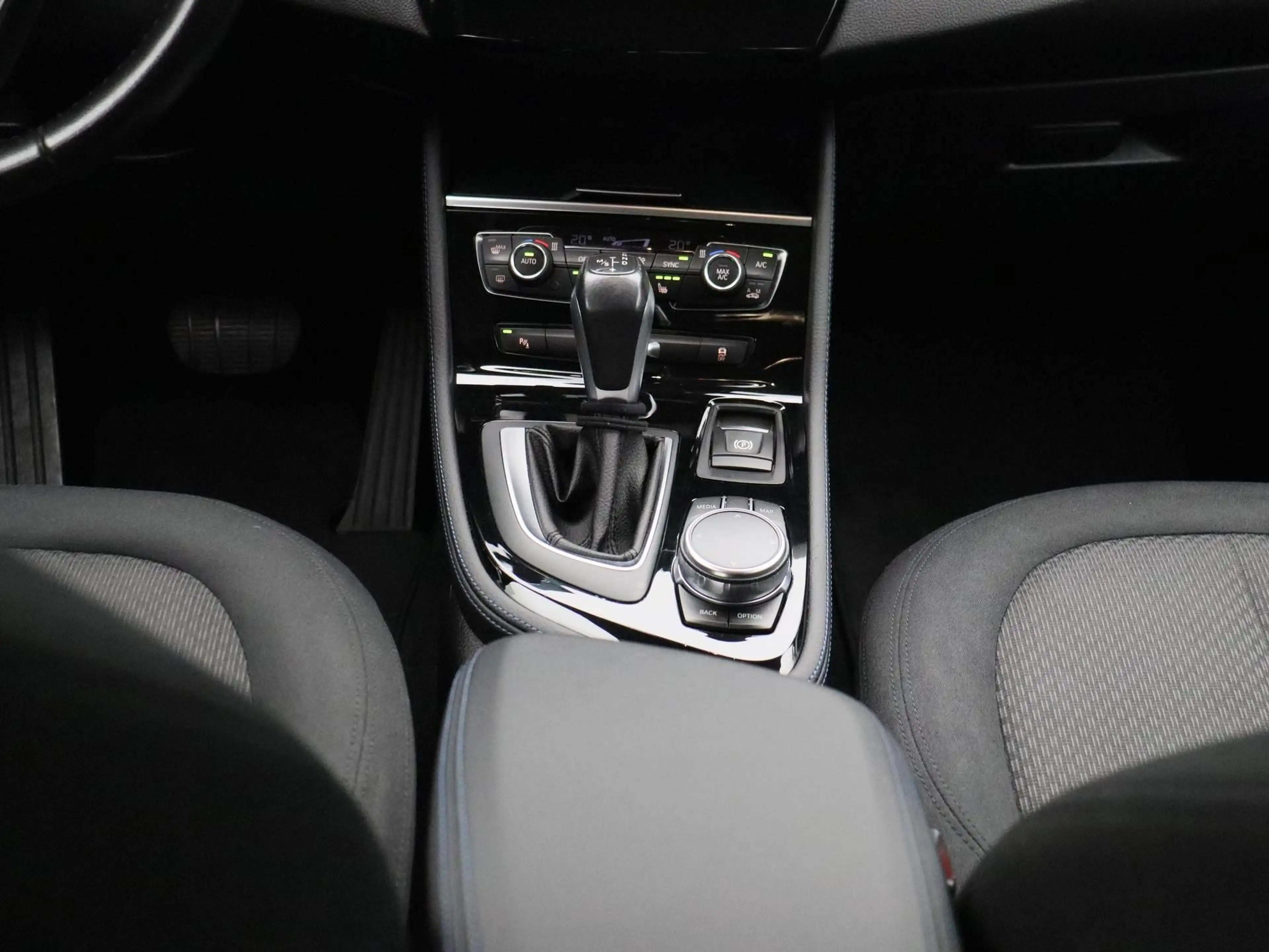 BMW 225 2-serie Active Tourer 225i xDrive | ELEKTRISCHE BE — photo 9