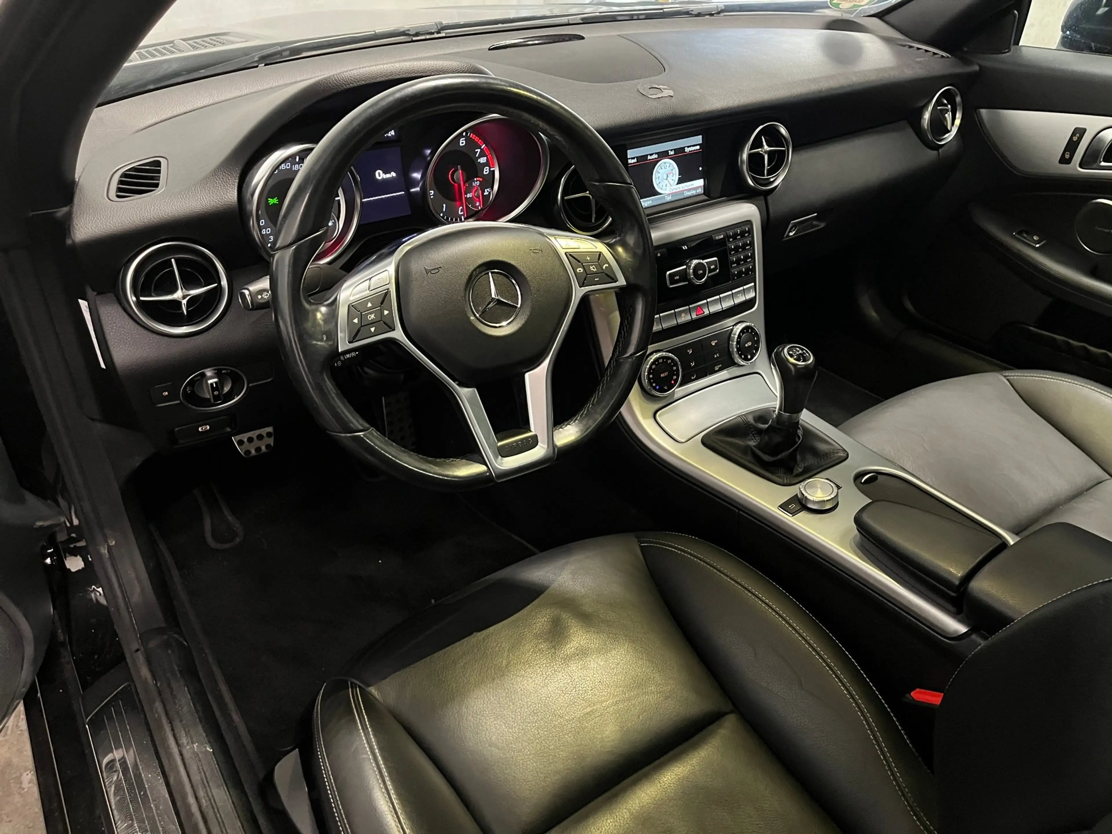 Mercedes-Benz SLK 200 CarbonLOOK Edition Schadeauto! — photo 9