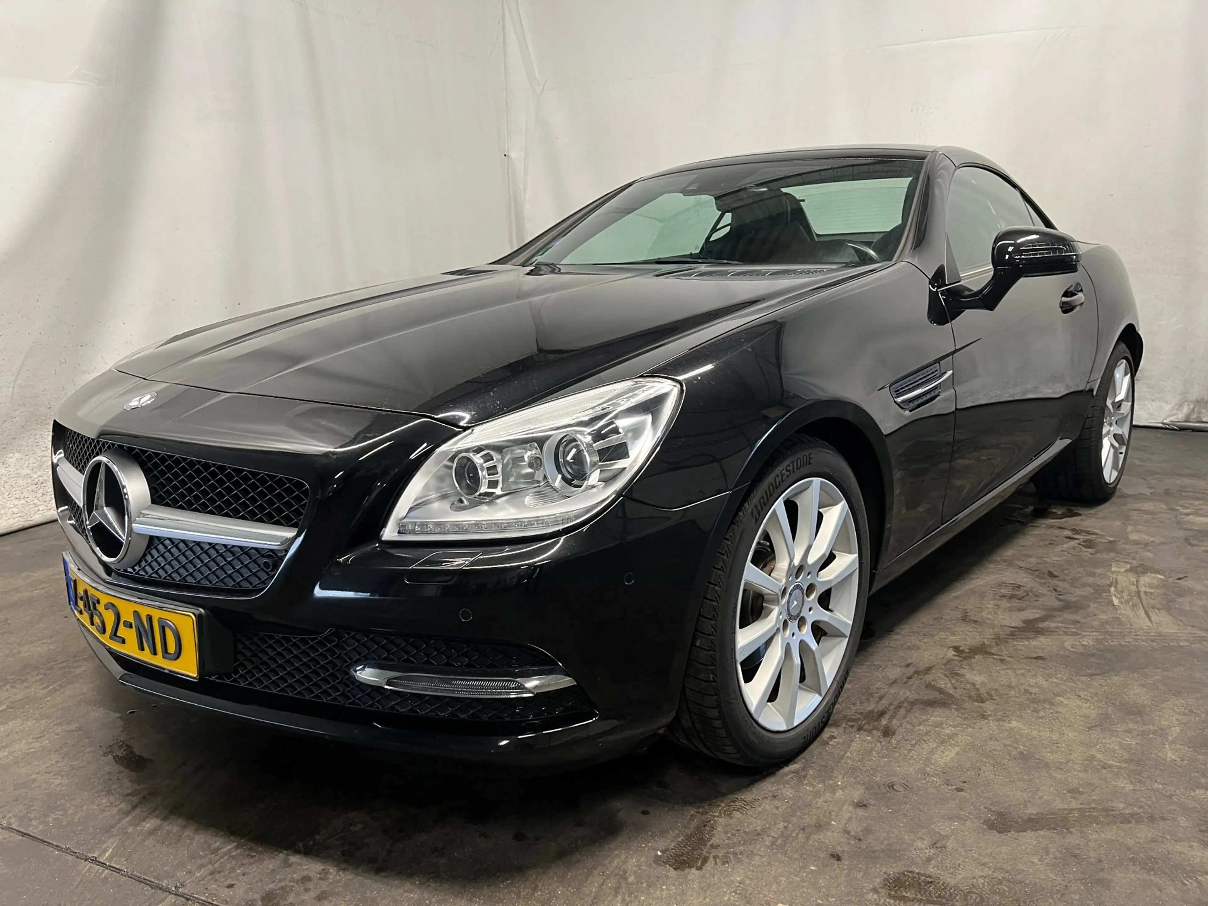 Mercedes-Benz SLK 200 CarbonLOOK Edition Schadeauto! — photo 2