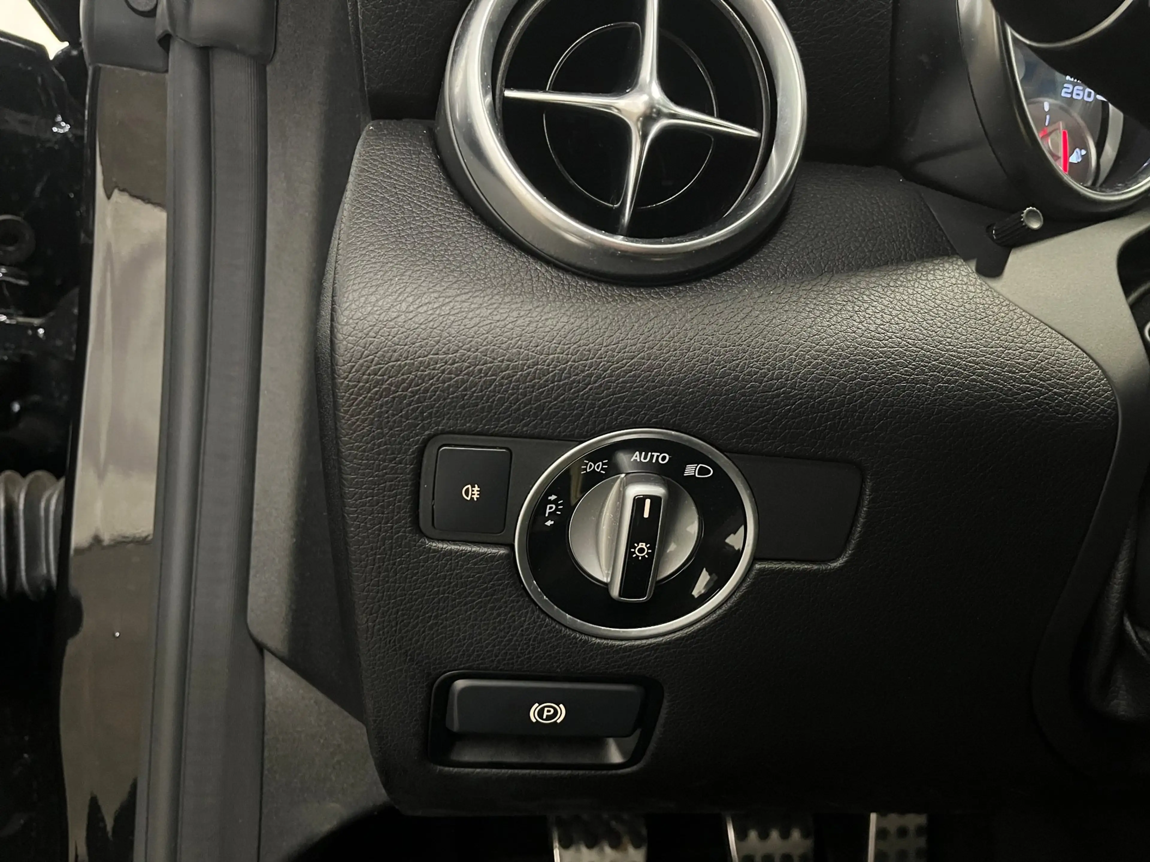 Mercedes-Benz SLK 200 CarbonLOOK Edition Schadeauto! — photo 15