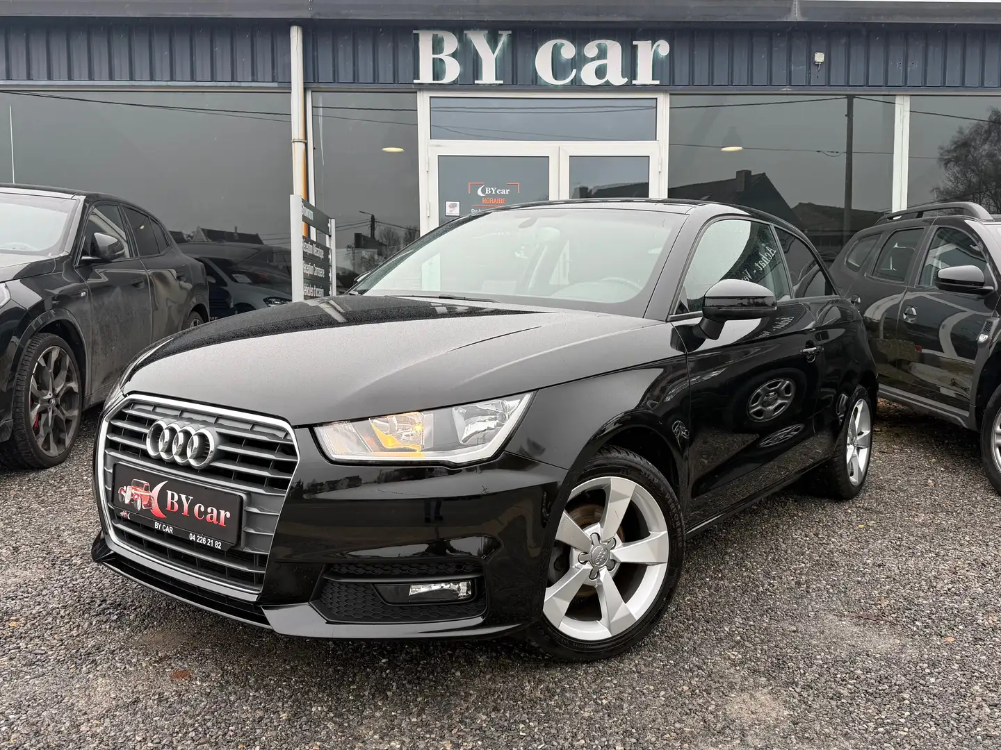 Audi A1 1.0 TFSI Sport *GARANTIE 2 ANS* Noir - 1
