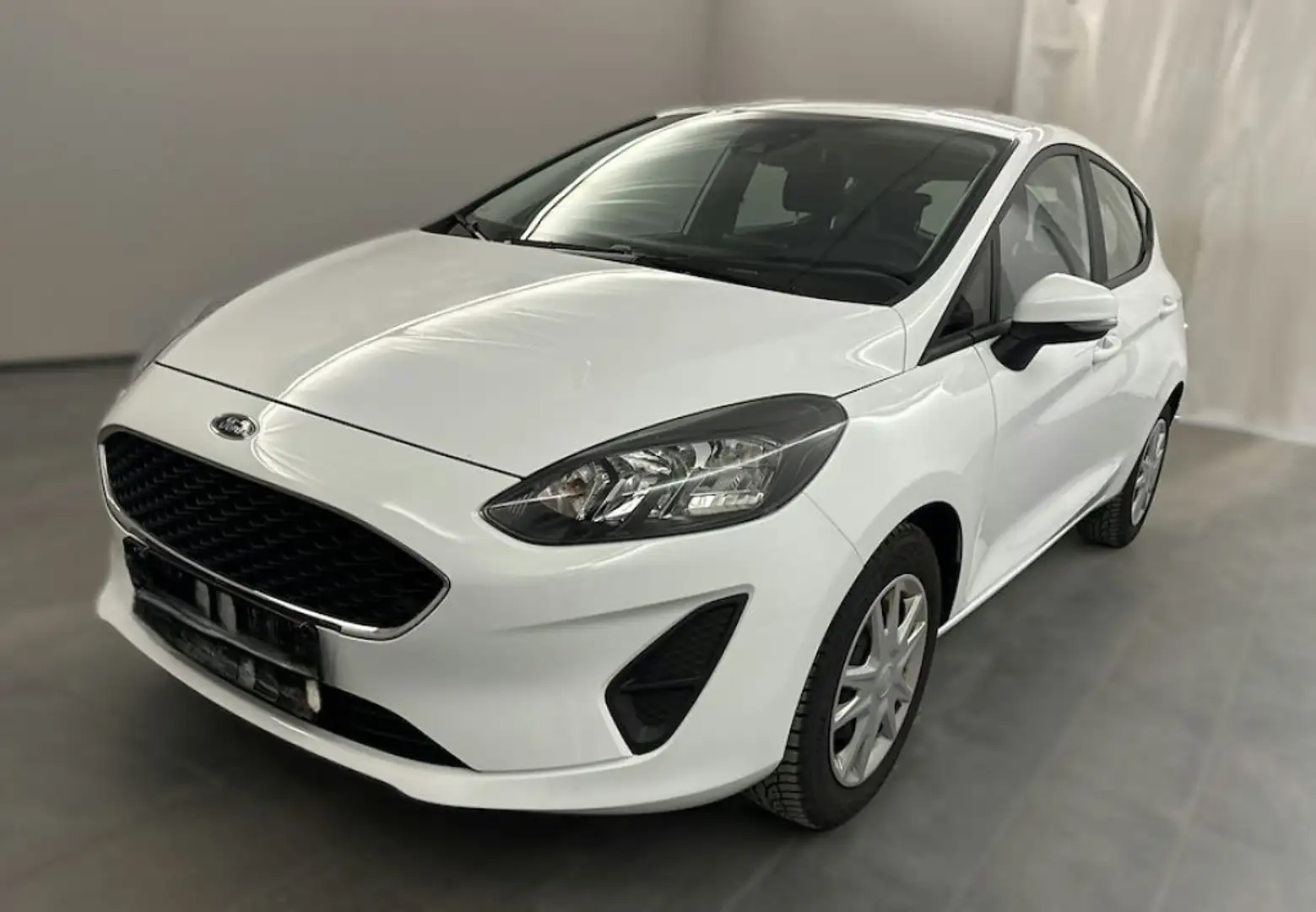 Ford Fiesta 1.1 S&S COOL&CONNECT White - 1