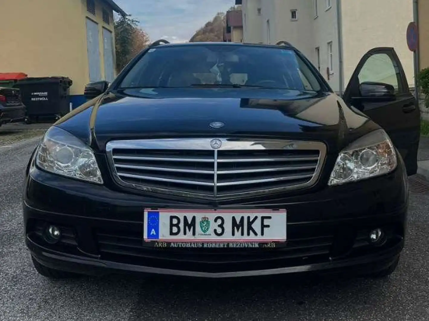 Mercedes-Benz C 200 C 200 T Avantgarde BlueEfficiency CDI Schwarz - 2