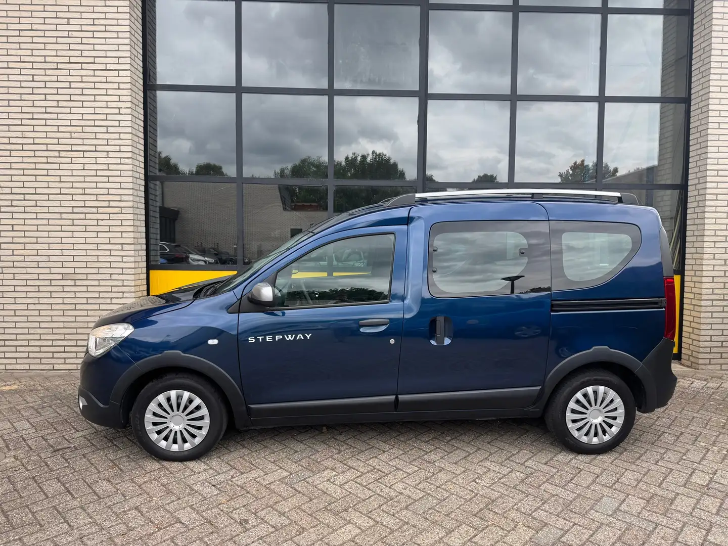 Dacia Dokker 103PK VEELPRIJS VOORDEEL Série Limitée Stepway, Na Blauw - 2