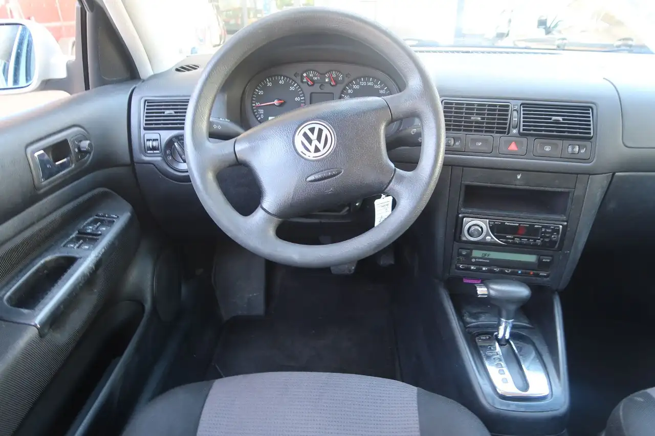 Volkswagen Golf 1.6 EDITION *AUTOMATIK *KLIMATRONIK *SITZHE, foto 11