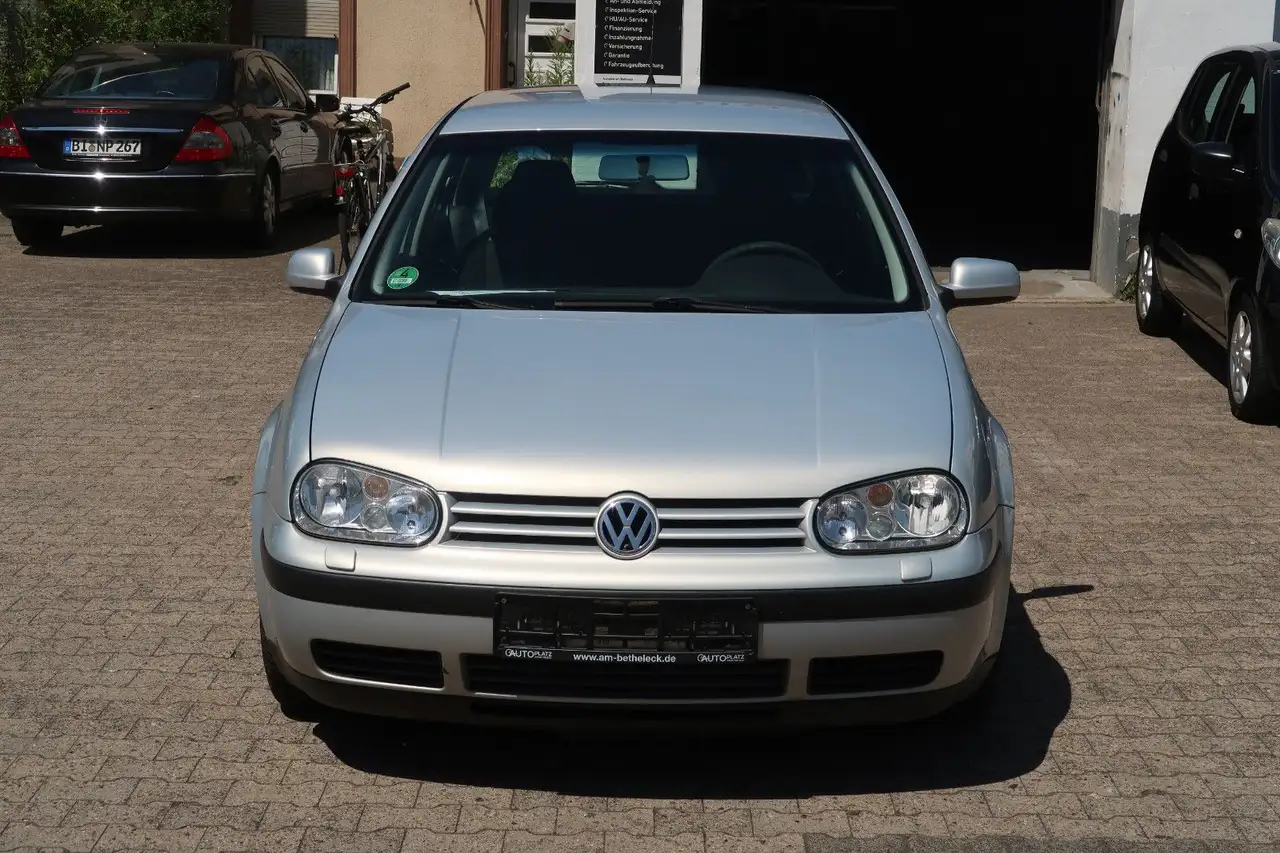 Volkswagen Golf 1.6 EDITION *AUTOMATIK *KLIMATRONIK *SITZHE, foto 6