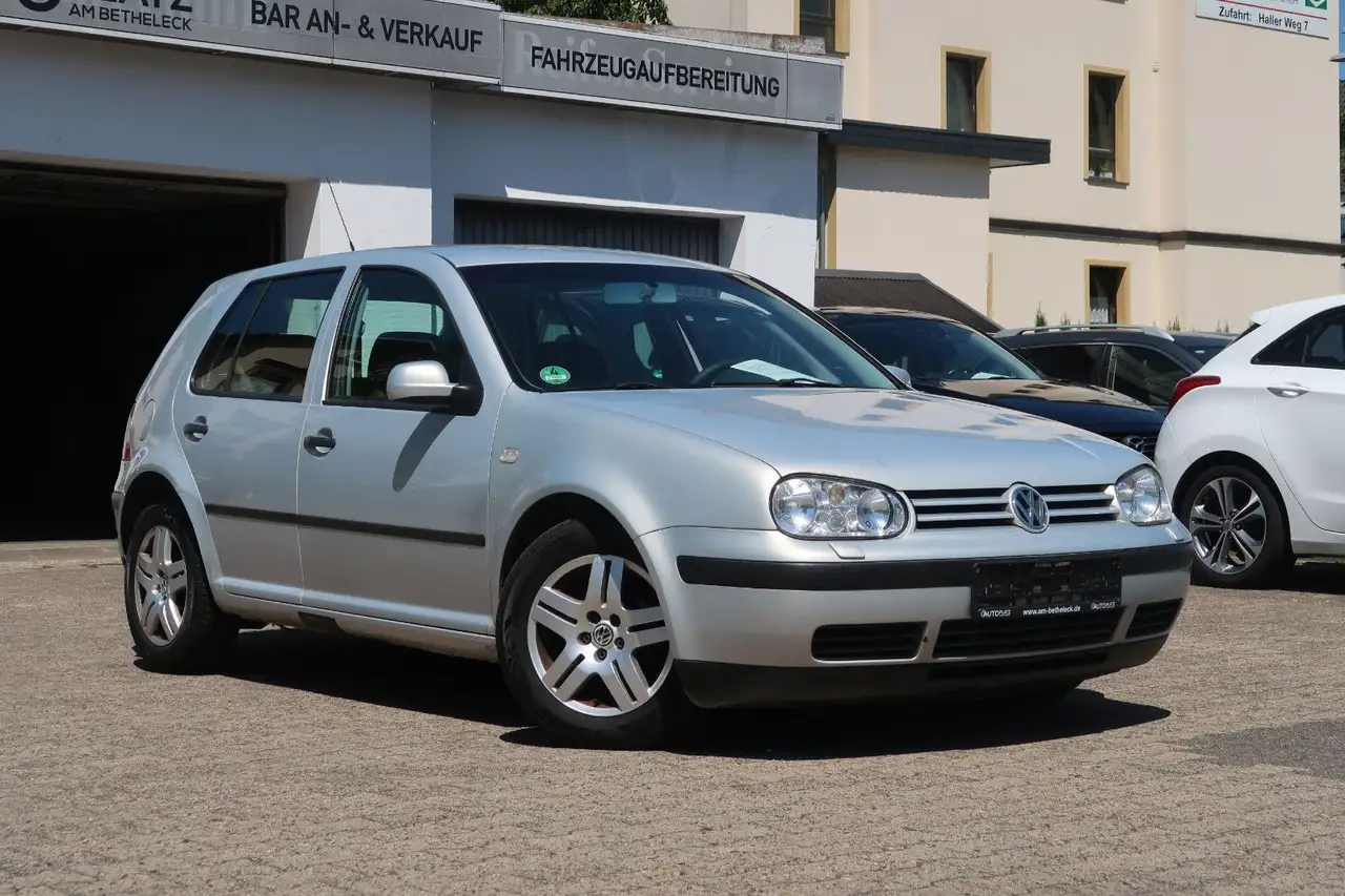 Volkswagen Golf 1.6 EDITION *AUTOMATIK *KLIMATRONIK *SITZHE, foto 1