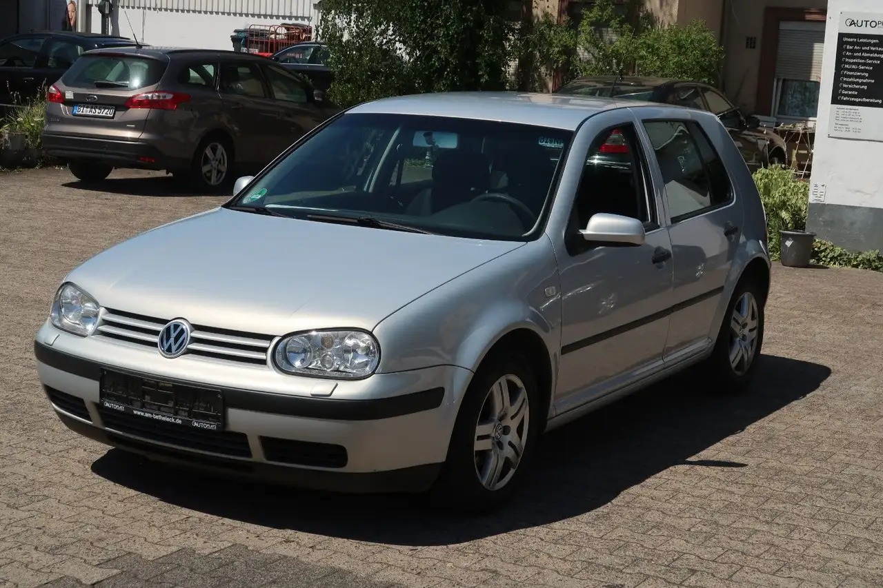 Volkswagen Golf 1.6 EDITION *AUTOMATIK *KLIMATRONIK *SITZHE, foto 2