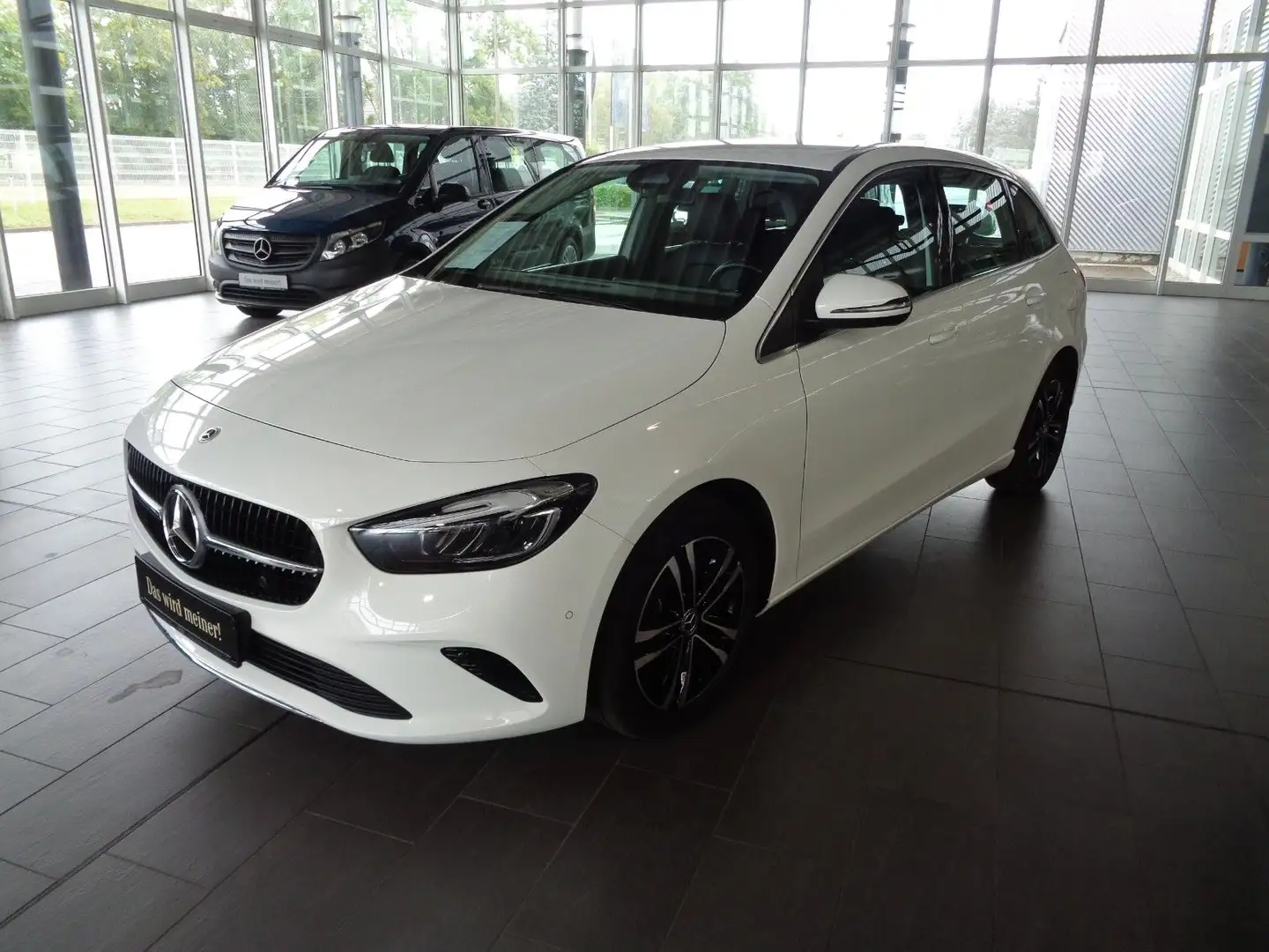 Mercedes-Benz B 250 e,LED,KAMERA,NAVI,NP:52.723,- Weiß - 1