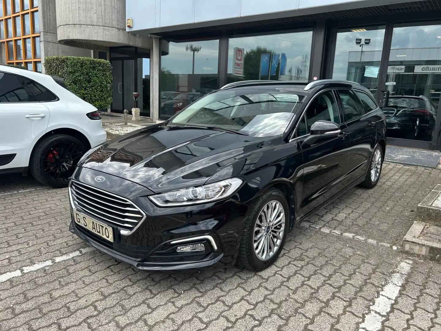 Ford Mondeo SW 2.0 ecoblue Titanium Business s IVA ESPOSTA Zwart - 1