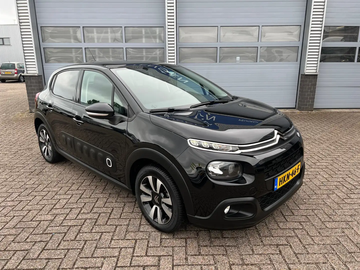 Citroen C3 1.2 110PK S&S Origins | Automaat | Panoramadak | N Noir - 2