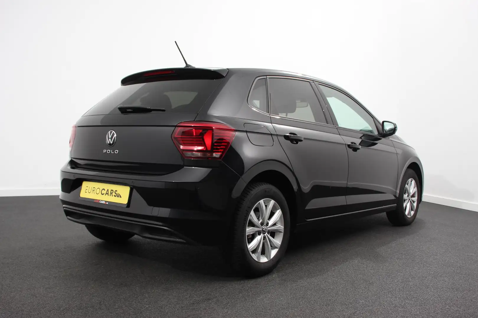 Volkswagen Polo 1.0 TSI 110pk DSG Highline 110 Pk | Navigatie | Ap Nero - 2