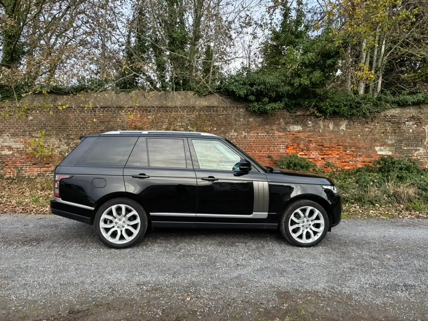 Land Rover Range Rover Range Rover 3.0 TDV6 HSE Noir - 1
