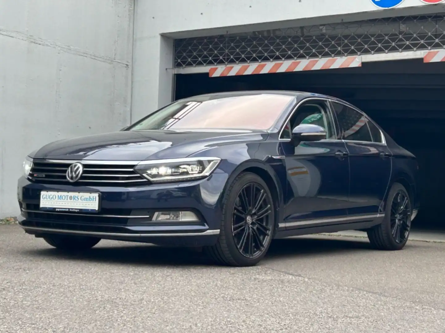 Volkswagen Passat Lim. 4Motion DSG 2.0 TDI LED Blauw - 1