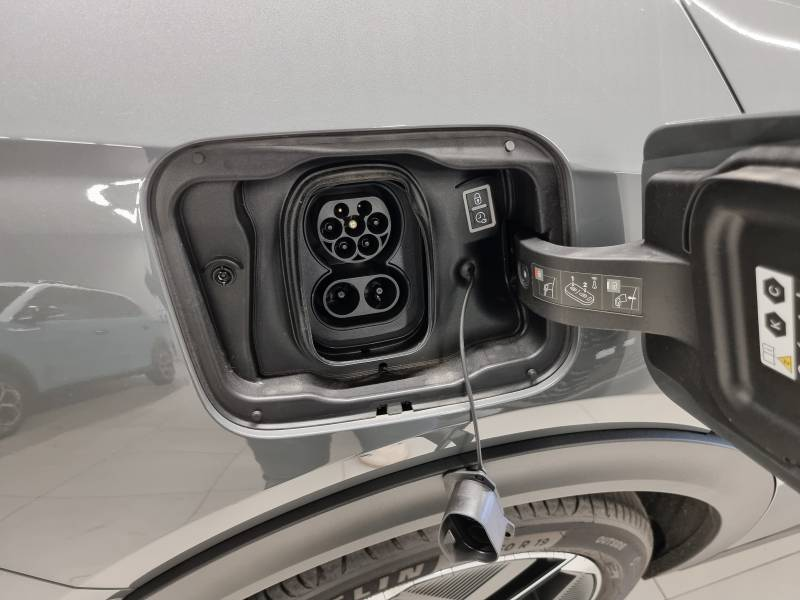 Peugeot 408 1 e-408 210 GT — photo 11