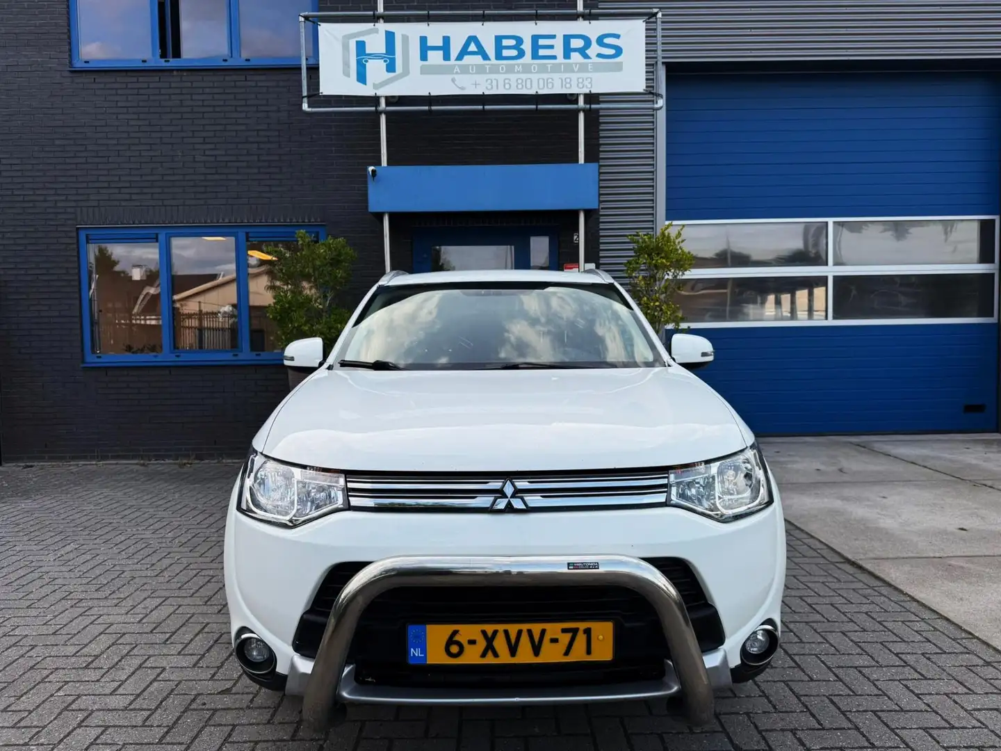 Mitsubishi Outlander 2.0 PHEV Business Edition X-Line 189PK|Origineel N Bílá - 2
