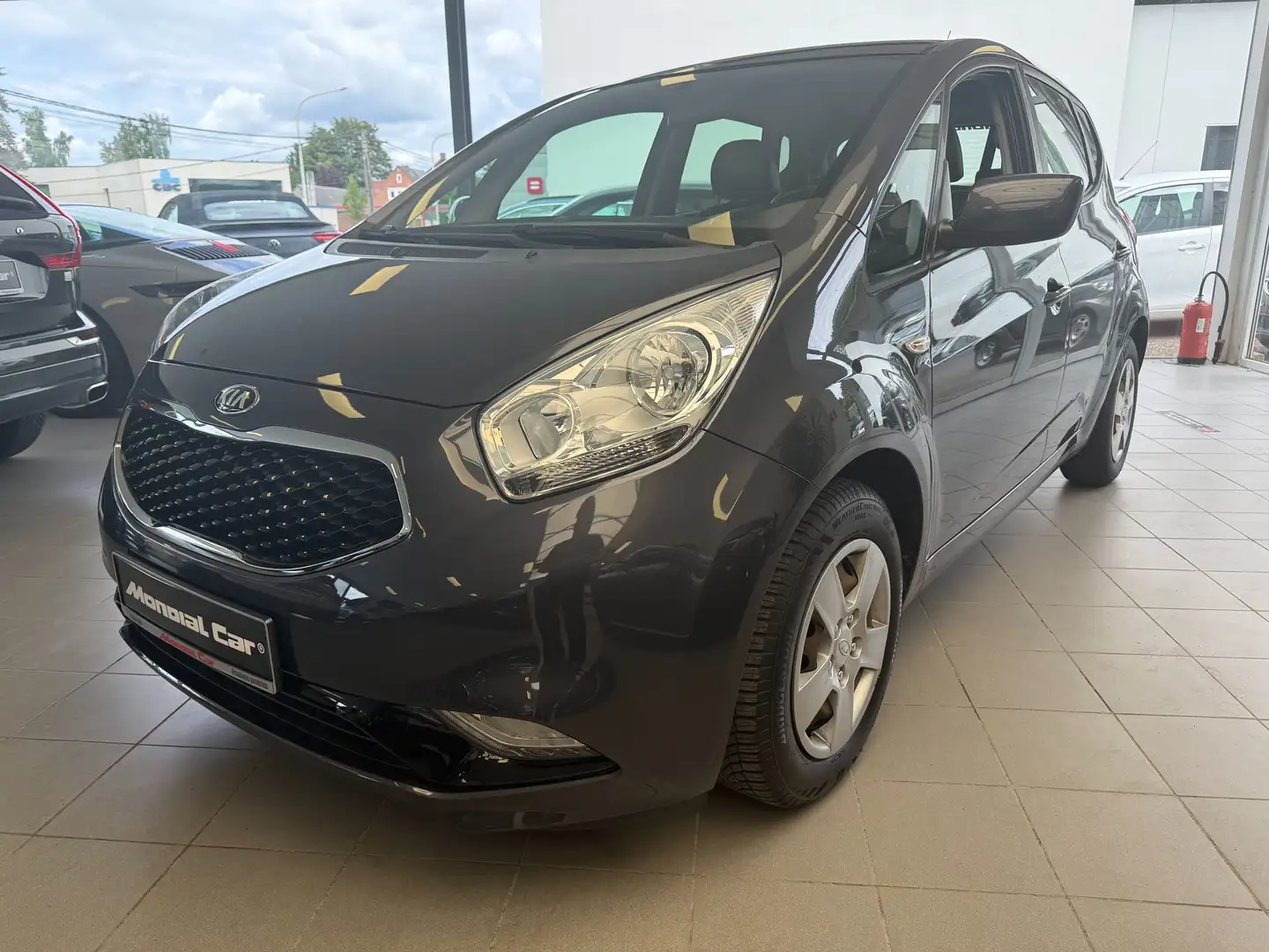 Kia Venga Venga 1.4i *Navi*Clim auto*Prêt à immat* Gri - 1