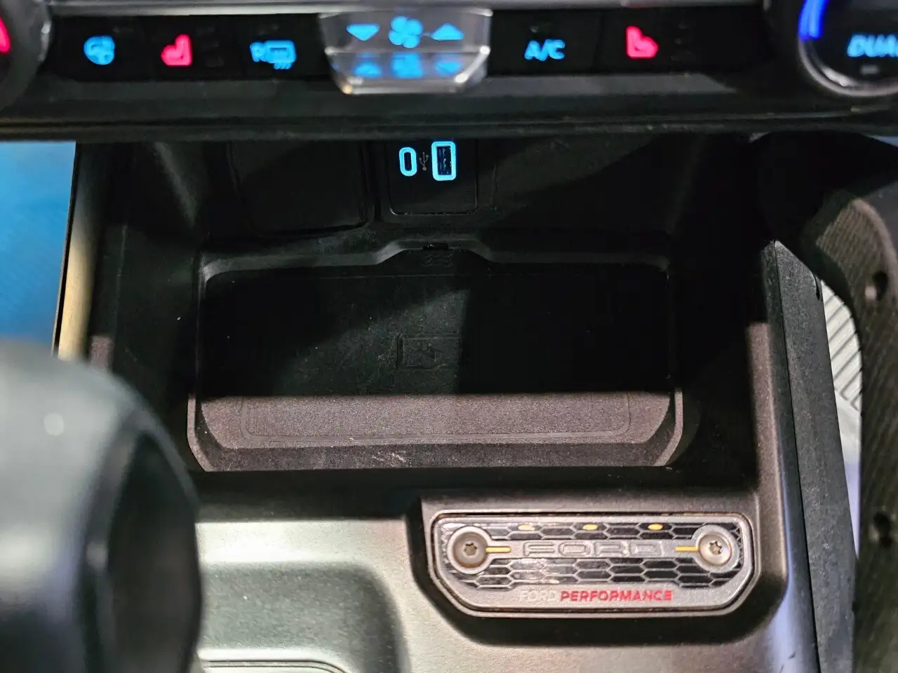 Ford Bronco снимка Ford Bronco