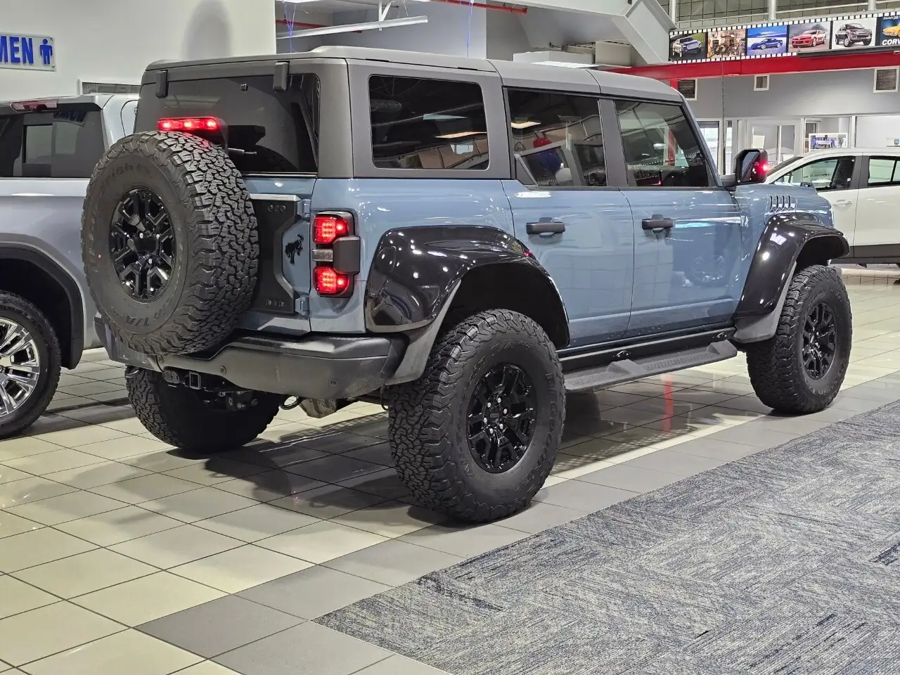Ford Bronco снимка Ford Bronco