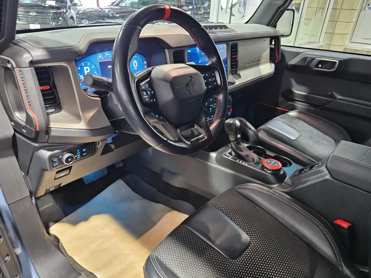 Ford Bronco снимка Ford Bronco