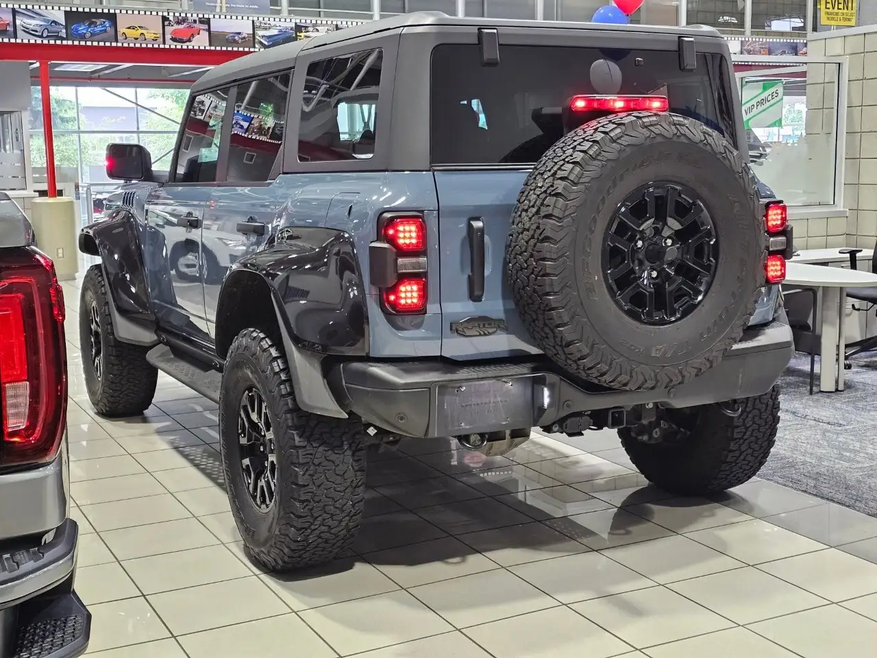 Ford Bronco снимка Ford Bronco