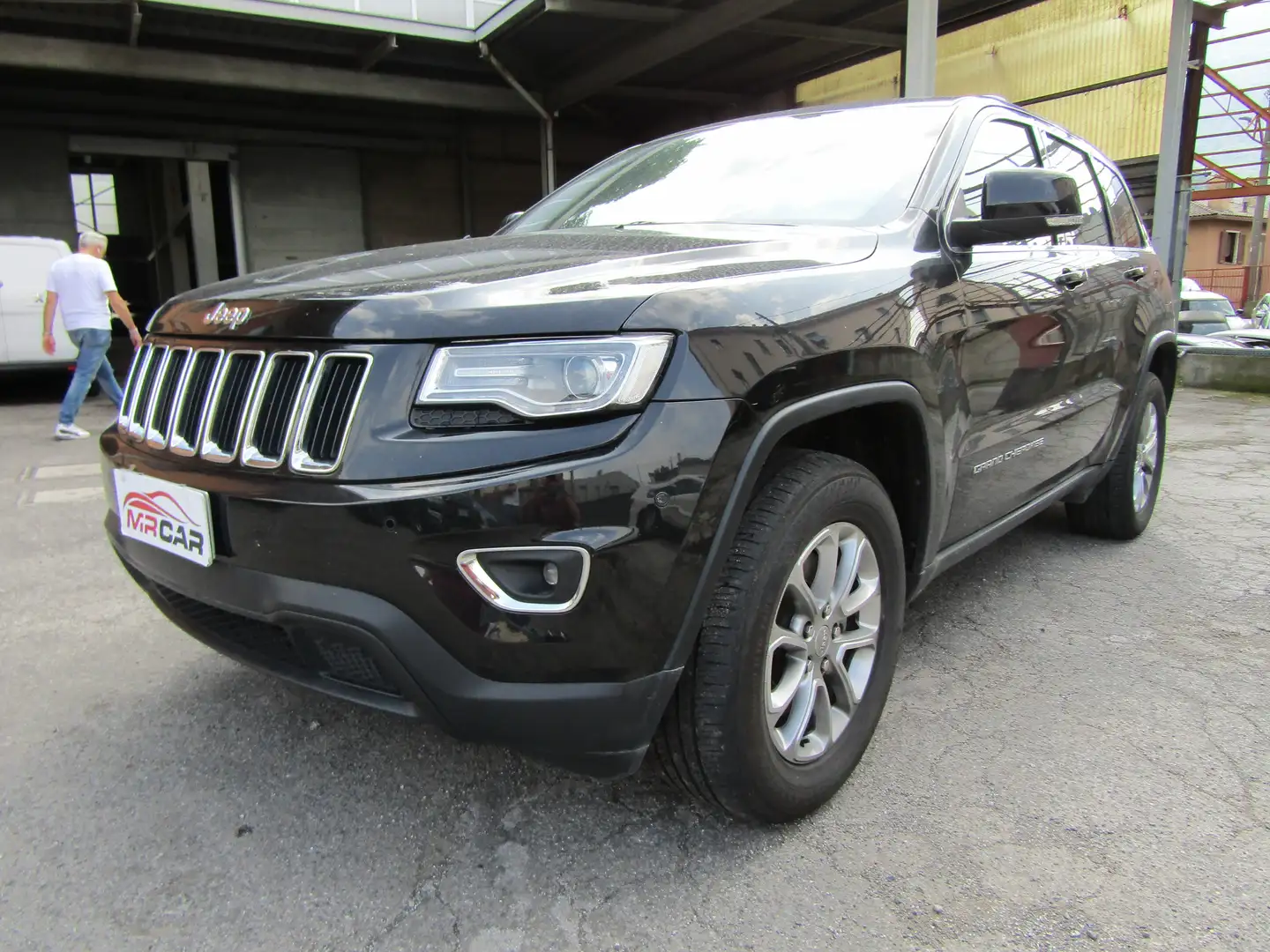 Jeep Grand Cherokee 3.0 CRD V6 Laredo * 120.000 KM REALI * Schwarz - 1