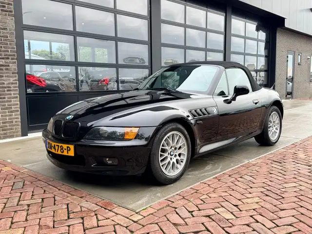 BMW Z3 view 5