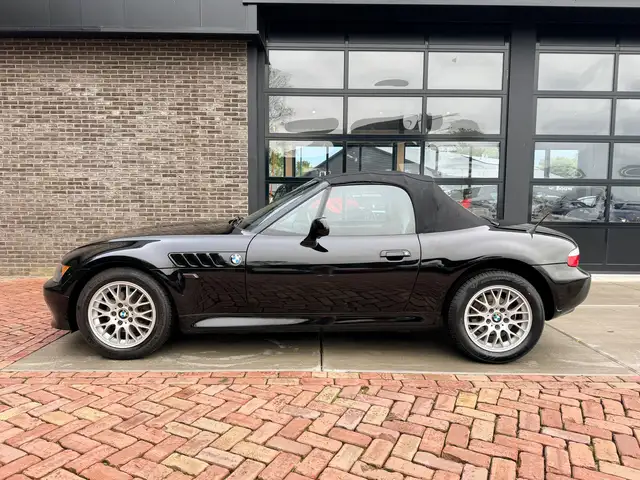 BMW Z3 view 6