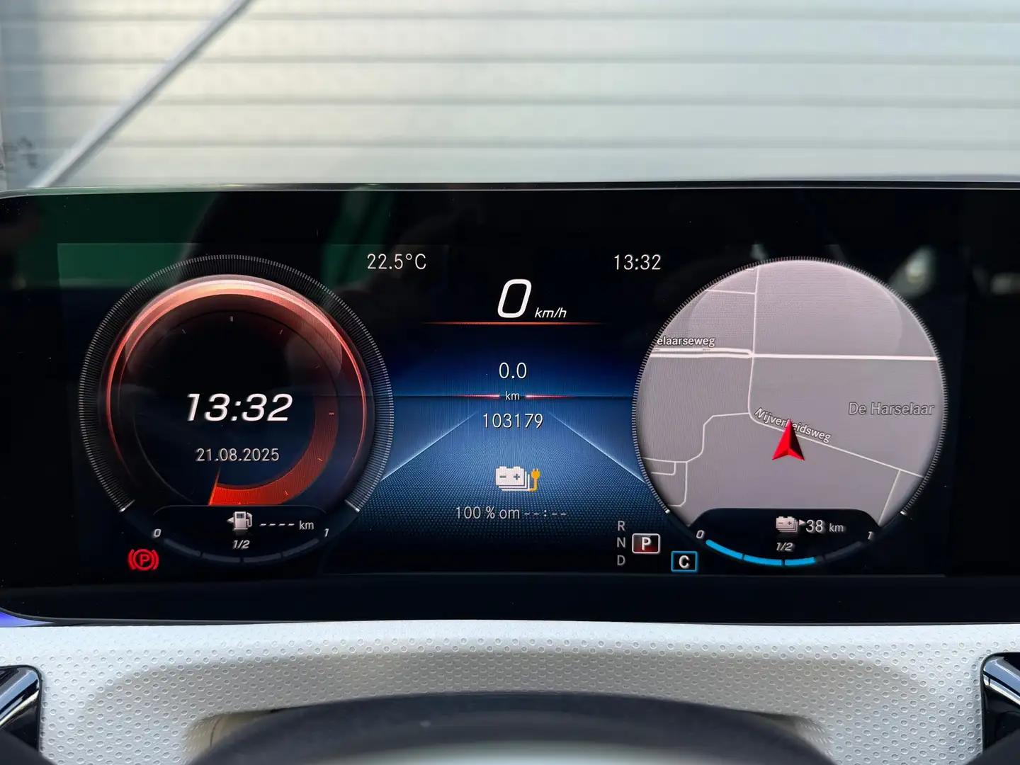 Mercedes-Benz CLA 250 Shooting Brake e Business Solution Luxury Limited, Blauw - 2