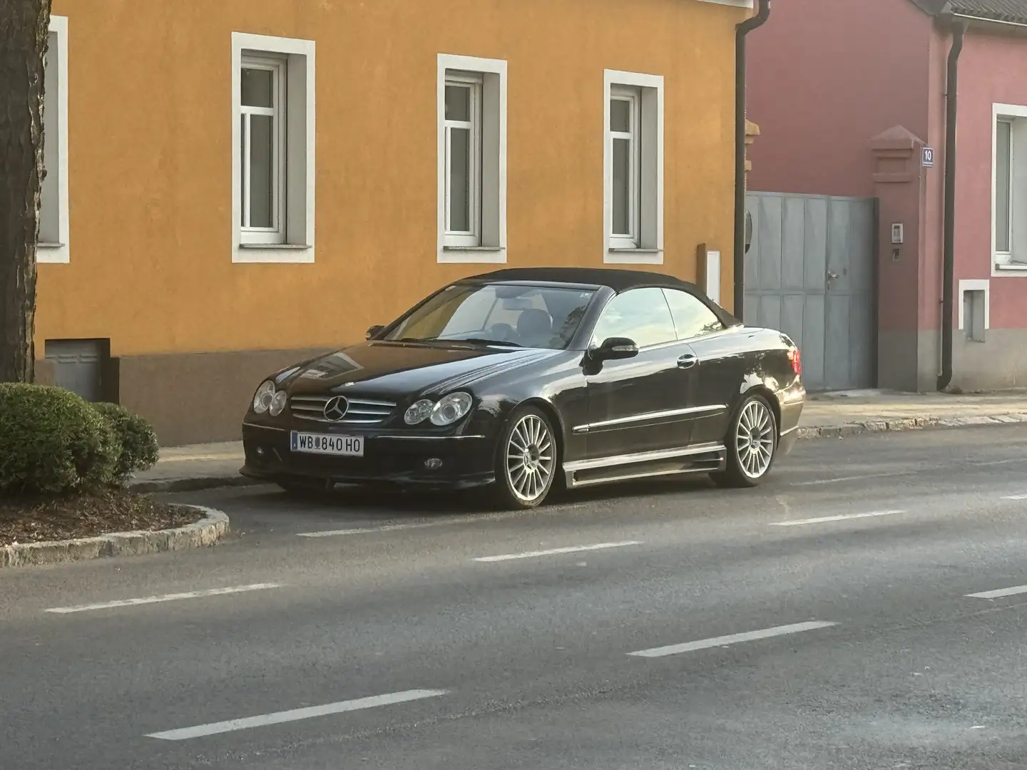 Mercedes-Benz CLK 320 Cabrio CDI 7G-TRONIC Elegance DPF Schwarz - 1