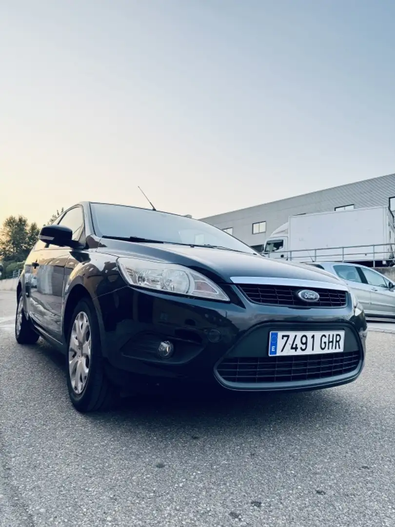 Ford Focus 1.6TDCi Business Zwart - 2