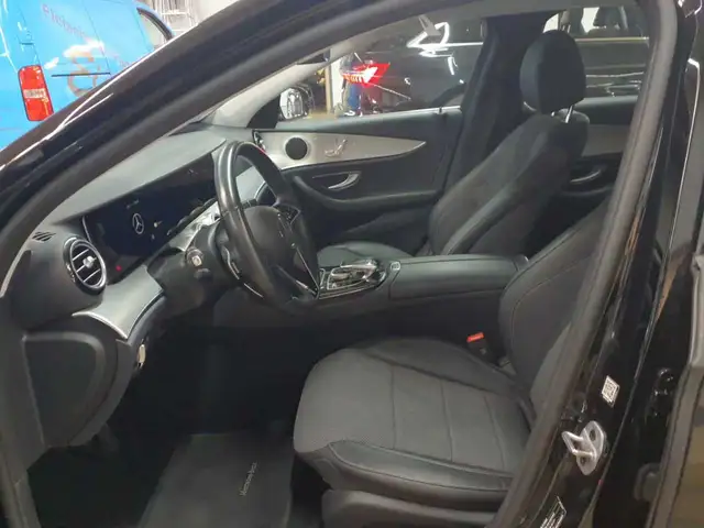 Mercedes-Benz E-Class view 7