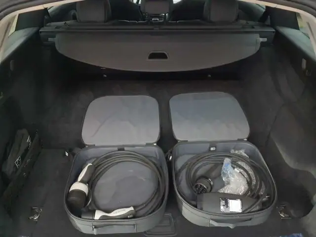 Mercedes-Benz E-Class view 15