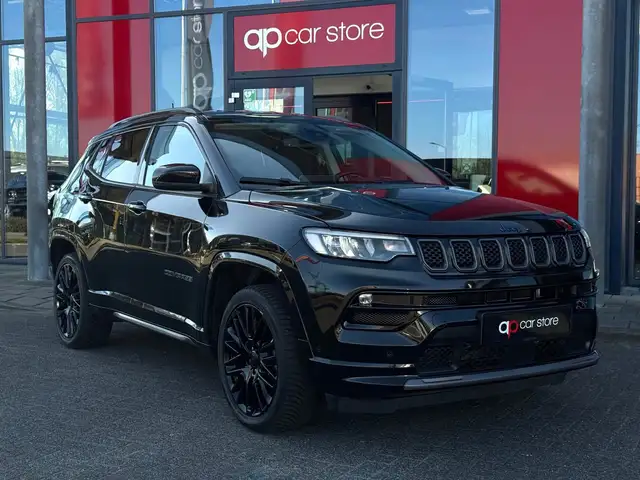 Jeep Compass view 3