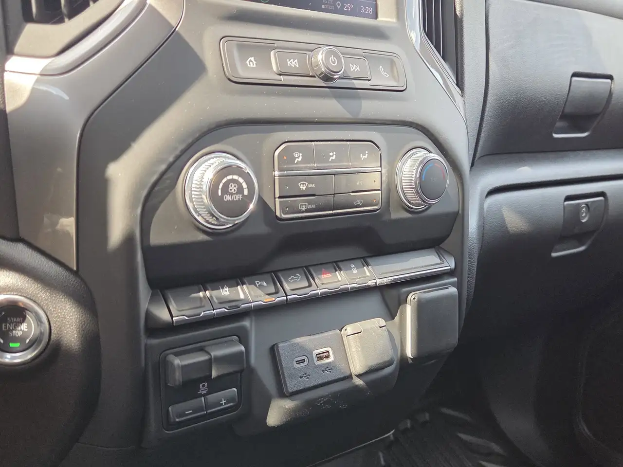 GMC Sierra 2500HD снимка GMC Sierra 2500HD