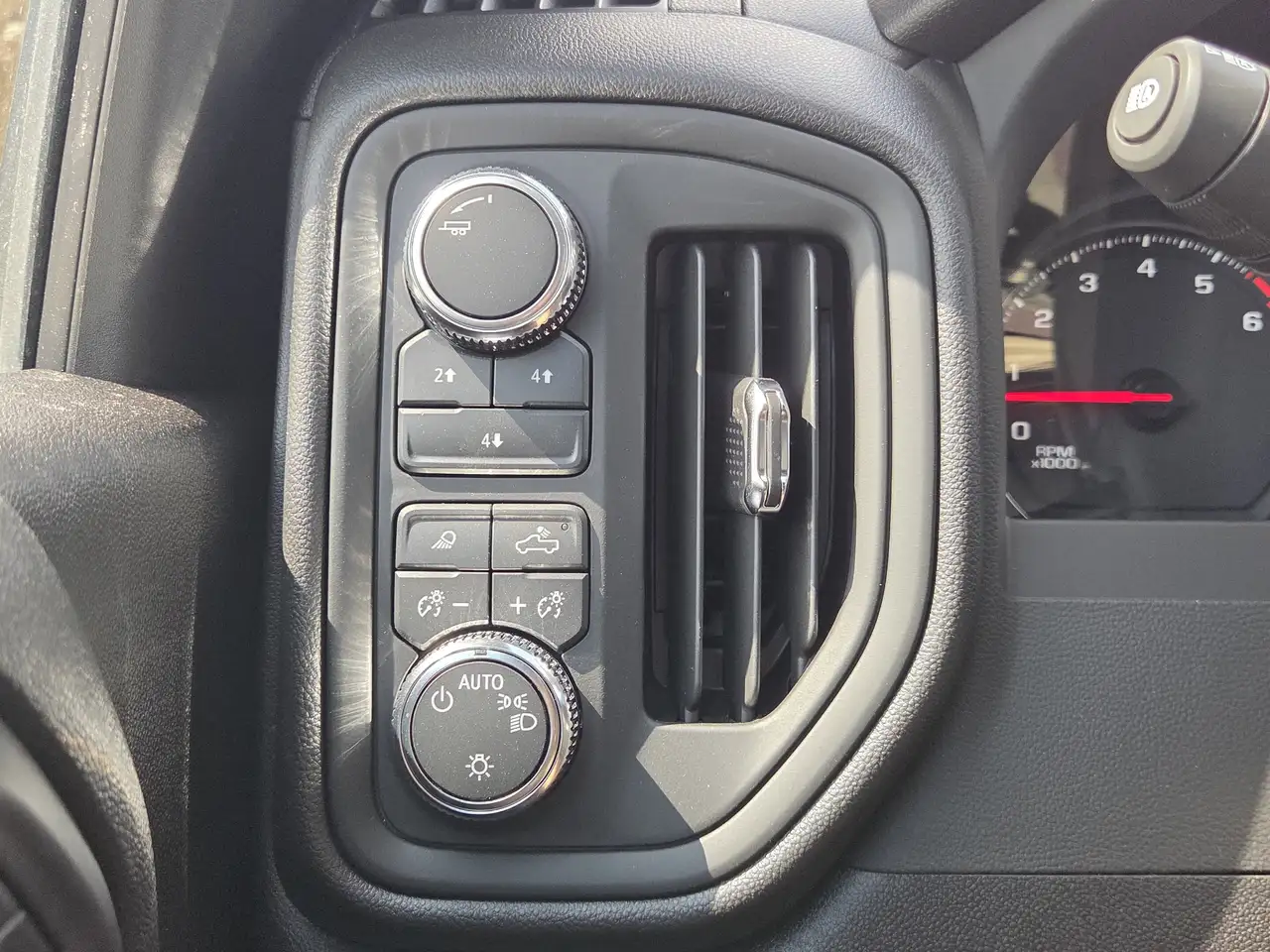 GMC Sierra 2500HD снимка GMC Sierra 2500HD