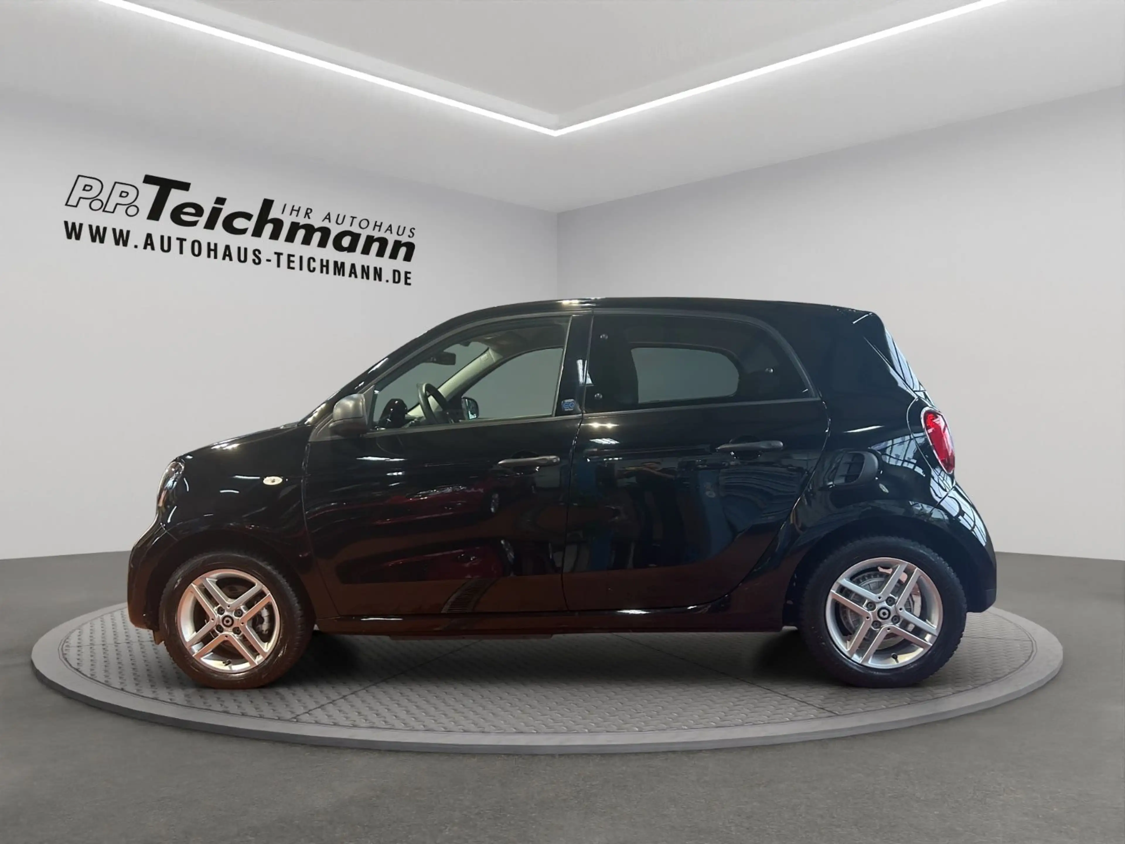 smart forFour forfour electric drive / EQ — photo 7