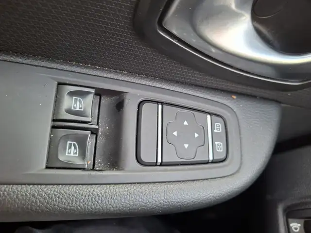 Renault Clio view 13