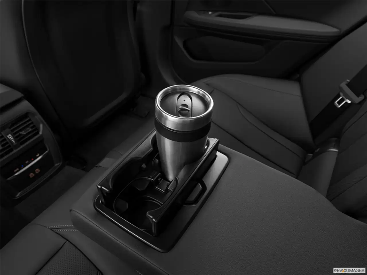 BMW i4 снимка BMW i4