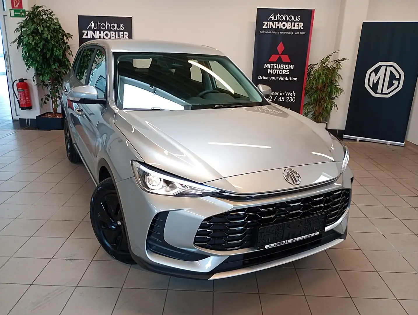 MG ZS 1.5 Hybrid+ Select Winterräder gratis Gris - 2