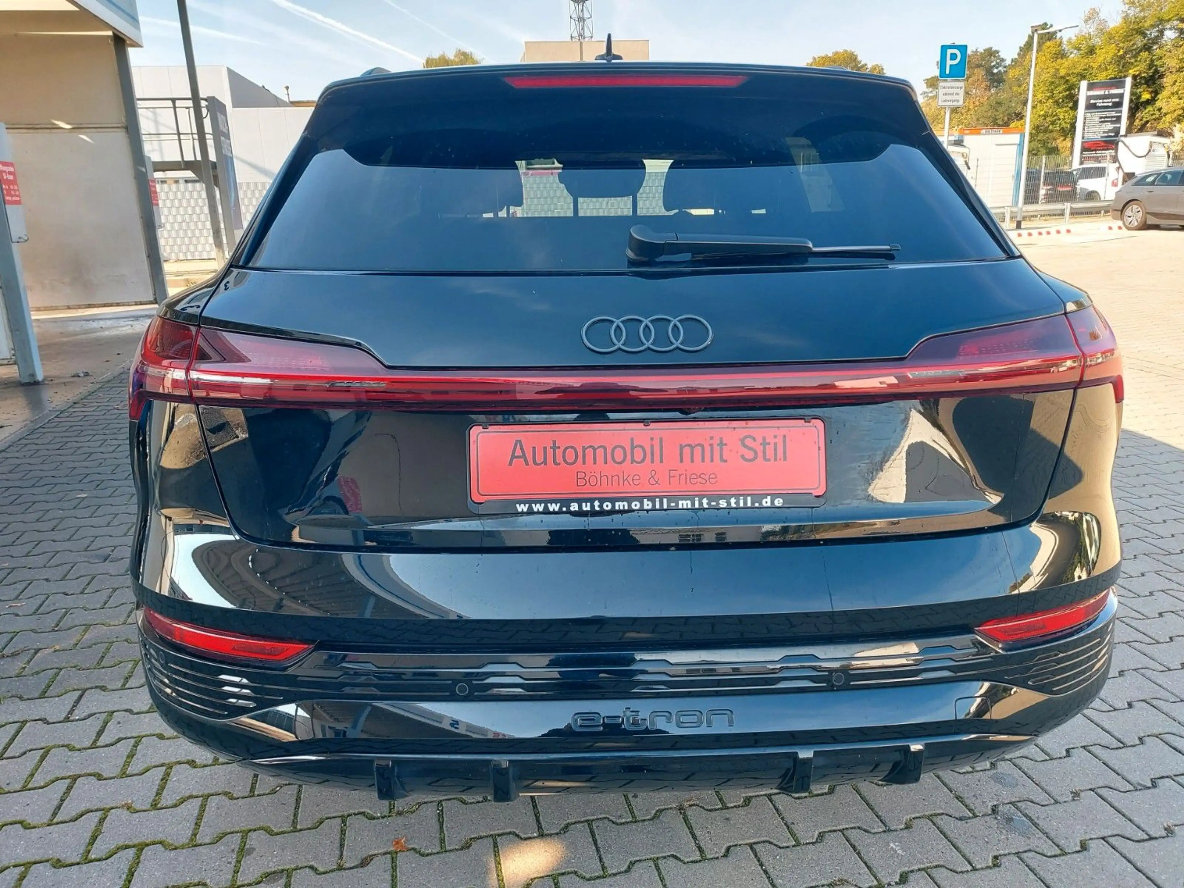 Audi Q8 e-tron 50 quattro S line Radar Pano Sound AH — photo 10