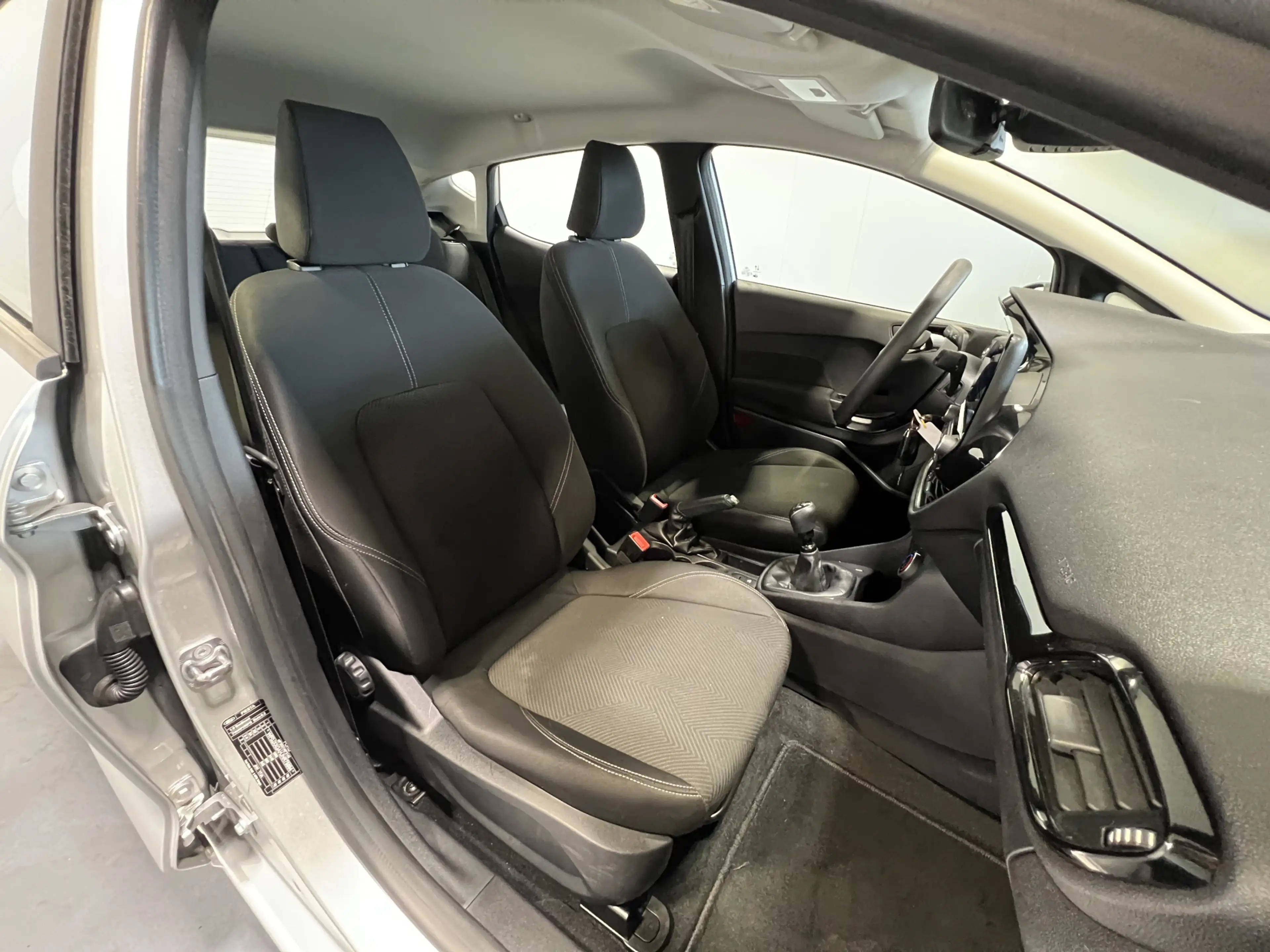 Ford Fiesta 1.0 EcoBoost Connected — photo 28